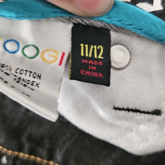 COOGI EMBROIDERED JEANS - Picture 3 of 10